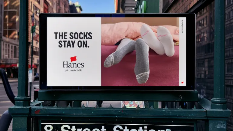 Hanes 以大胆营销重塑基础品牌创意方向