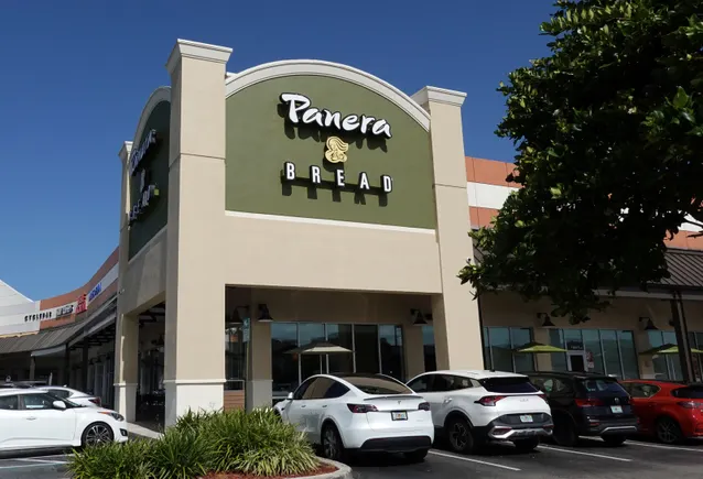 Panera Bread 任命 Cava 的 Andrew Rebhun 为首席营销官,品牌转型持续进行中