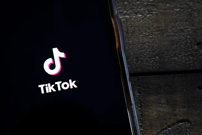TikTok 拓展品牌发现之外:上线旅行预订等新功能